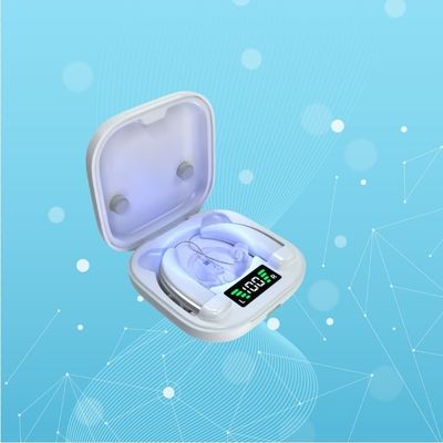 Desinfeksi Ultraviolet di Belakang Telinga Alat Bantu Dengar Digital Tak Kasat Mata dengan Peredam Bising